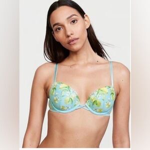 Victoria's Secret Dream Angels Embroidered lightly lined with underwire 38D